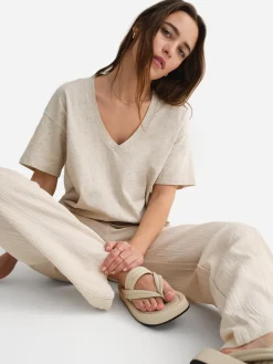 Hemp Biofibre™ V-Neck Tee